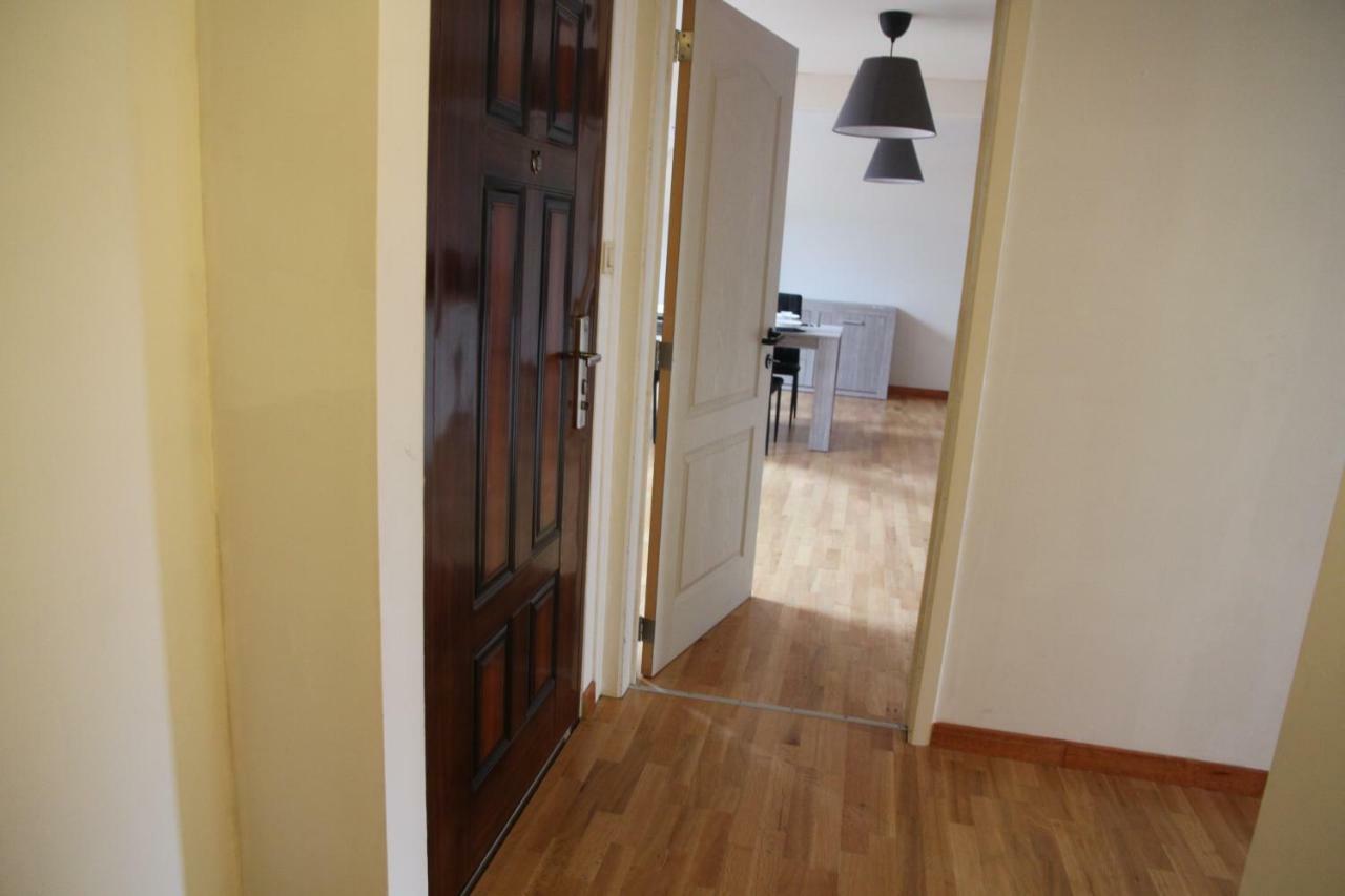 Appartement Courcelles Bagian luar foto