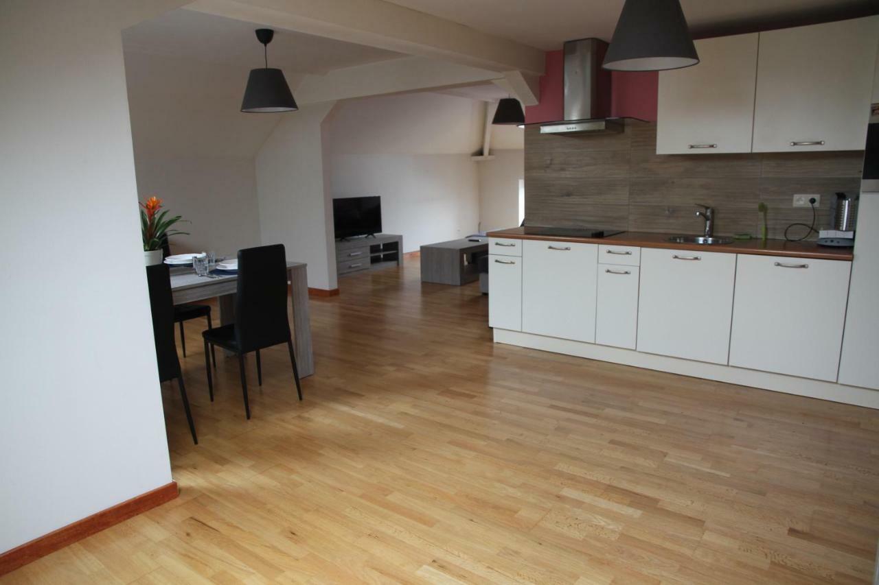 Appartement Courcelles Bagian luar foto